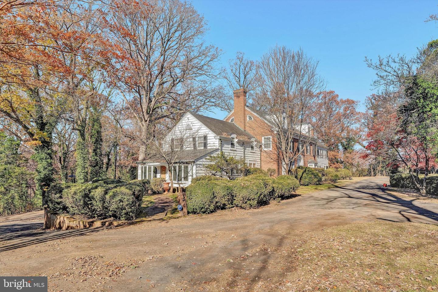 934 COMMANDER DR, ROANOKE, Virginia 24019, 6 Bedrooms Bedrooms, 30 Rooms Rooms,7 BathroomsBathrooms,Residential,For sale,934 COMMANDER DR,VARK2000056 MLS # VARK2000056 934 COMMANDER DR, ROANOKE, Virginia 24019, 6 Bedrooms Bedrooms, 30 Rooms Rooms,7 BathroomsBathrooms,Residential,For sale,934 COMMANDER DR,VARK2000056 MLS # VARK2000056