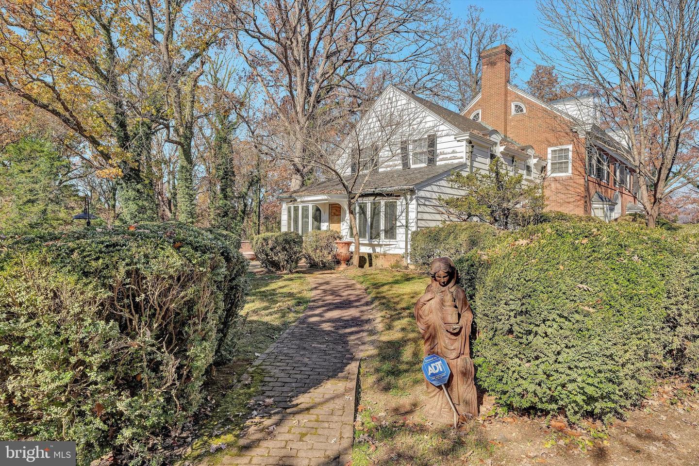 934 COMMANDER DR, ROANOKE, Virginia 24019, 6 Bedrooms Bedrooms, 30 Rooms Rooms,7 BathroomsBathrooms,Residential,For sale,934 COMMANDER DR,VARK2000056 MLS # VARK2000056 934 COMMANDER DR, ROANOKE, Virginia 24019, 6 Bedrooms Bedrooms, 30 Rooms Rooms,7 BathroomsBathrooms,Residential,For sale,934 COMMANDER DR,VARK2000056 MLS # VARK2000056