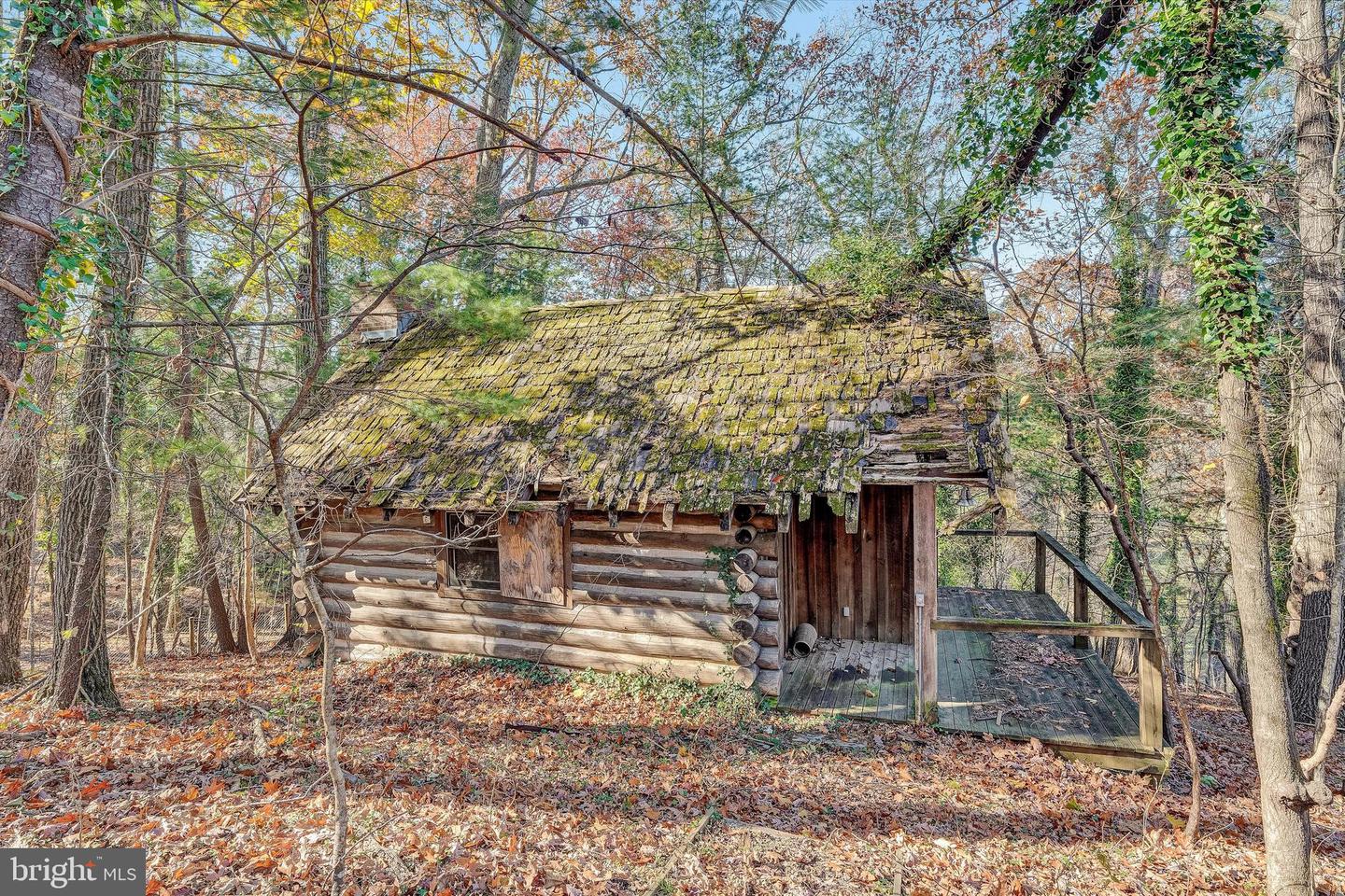 934 COMMANDER DR, ROANOKE, Virginia 24019, 6 Bedrooms Bedrooms, 30 Rooms Rooms,7 BathroomsBathrooms,Residential,For sale,934 COMMANDER DR,VARK2000056 MLS # VARK2000056 934 COMMANDER DR, ROANOKE, Virginia 24019, 6 Bedrooms Bedrooms, 30 Rooms Rooms,7 BathroomsBathrooms,Residential,For sale,934 COMMANDER DR,VARK2000056 MLS # VARK2000056