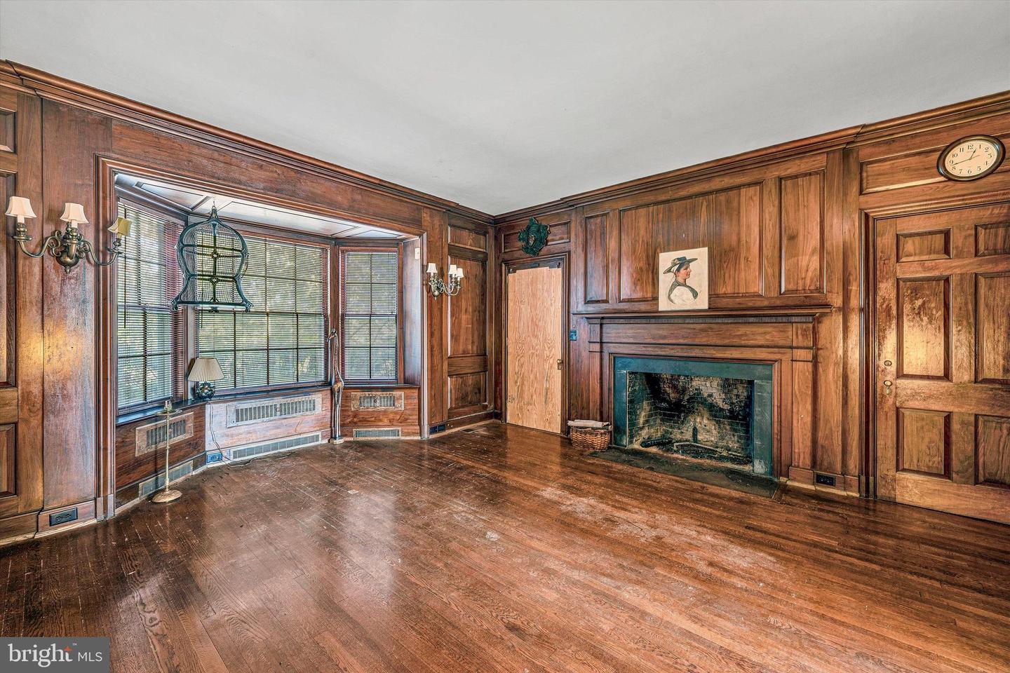 934 COMMANDER DR, ROANOKE, Virginia 24019, 6 Bedrooms Bedrooms, 30 Rooms Rooms,7 BathroomsBathrooms,Residential,For sale,934 COMMANDER DR,VARK2000056 MLS # VARK2000056 934 COMMANDER DR, ROANOKE, Virginia 24019, 6 Bedrooms Bedrooms, 30 Rooms Rooms,7 BathroomsBathrooms,Residential,For sale,934 COMMANDER DR,VARK2000056 MLS # VARK2000056