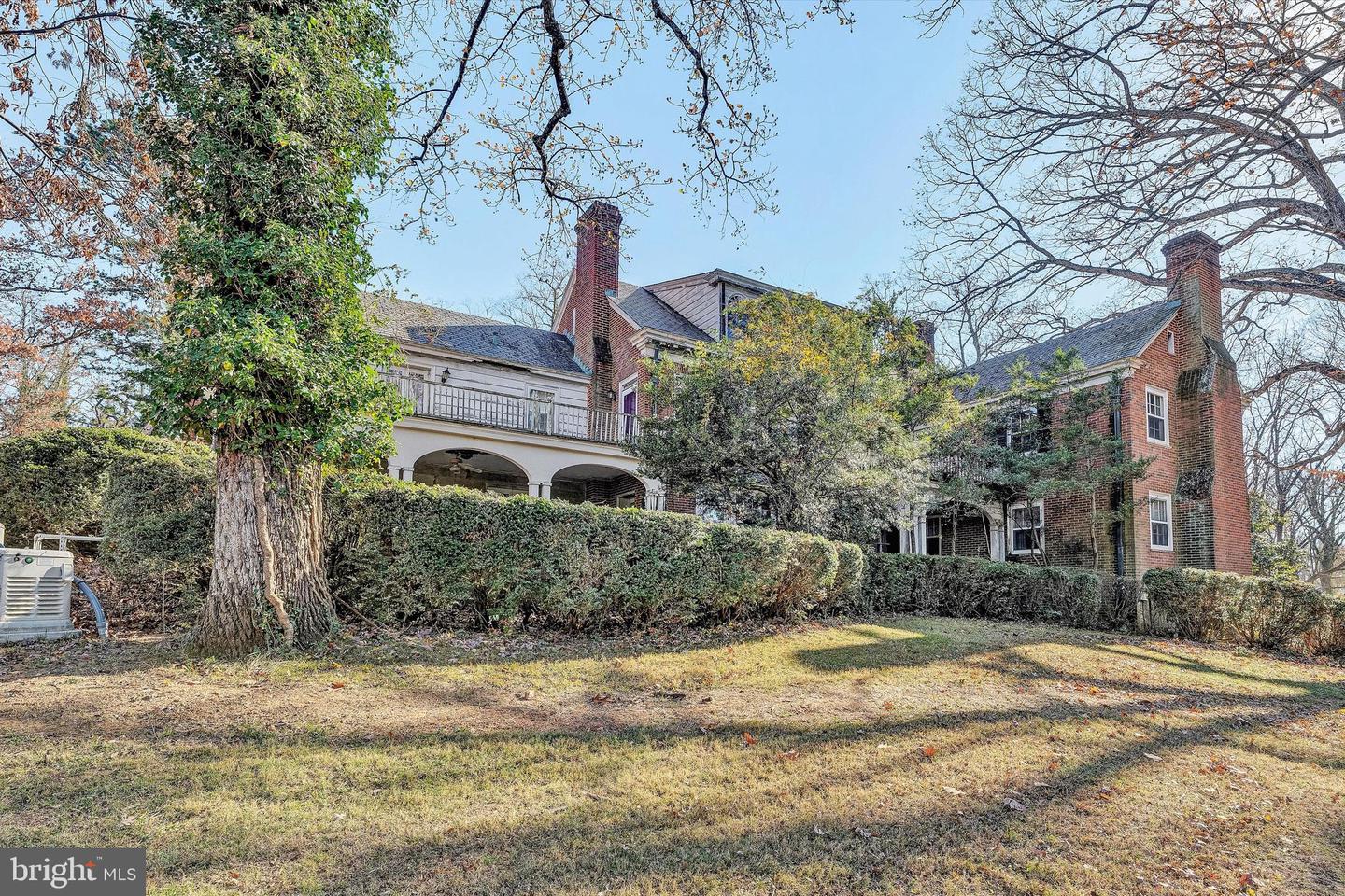 934 COMMANDER DR, ROANOKE, Virginia 24019, 6 Bedrooms Bedrooms, 30 Rooms Rooms,7 BathroomsBathrooms,Residential,For sale,934 COMMANDER DR,VARK2000056 MLS # VARK2000056 934 COMMANDER DR, ROANOKE, Virginia 24019, 6 Bedrooms Bedrooms, 30 Rooms Rooms,7 BathroomsBathrooms,Residential,For sale,934 COMMANDER DR,VARK2000056 MLS # VARK2000056