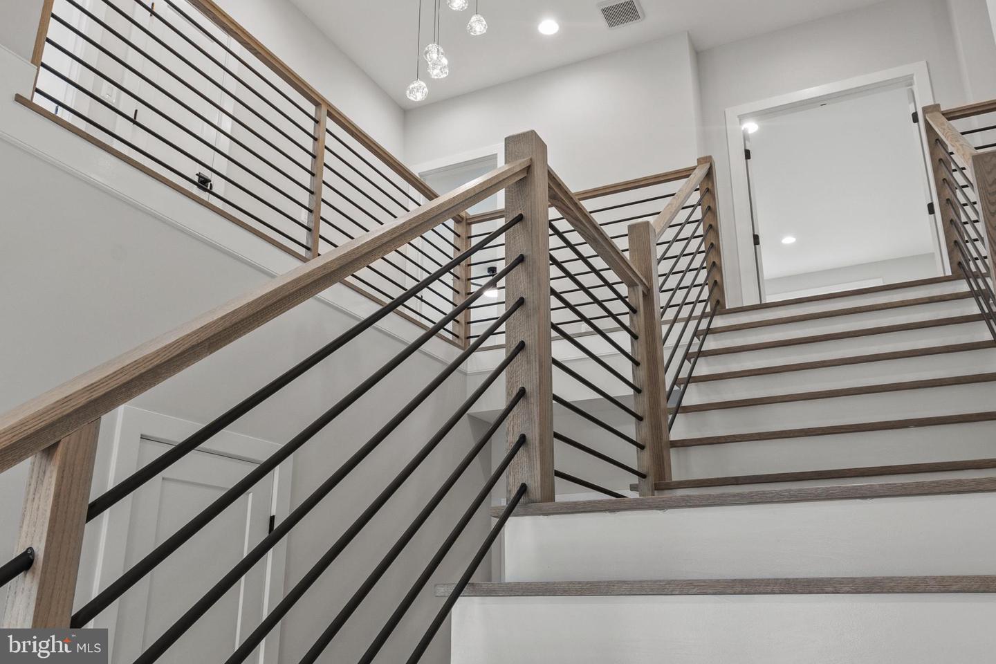 6511 IVY HILL DR, MCLEAN, Virginia 22101, 7 Bedrooms Bedrooms, 14 Rooms Rooms,6 BathroomsBathrooms,Residential,For sale,6511 IVY HILL DR,VAFX2284498 MLS # VAFX2284498 6511 IVY HILL DR, MCLEAN, Virginia 22101, 7 Bedrooms Bedrooms, 14 Rooms Rooms,6 BathroomsBathrooms,Residential,For sale,6511 IVY HILL DR,VAFX2284498 MLS # VAFX2284498