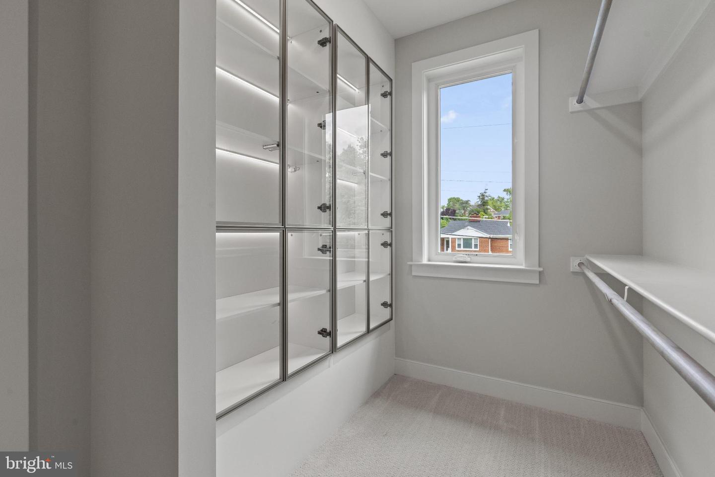 6511 IVY HILL DR, MCLEAN, Virginia 22101, 7 Bedrooms Bedrooms, 14 Rooms Rooms,6 BathroomsBathrooms,Residential,For sale,6511 IVY HILL DR,VAFX2284498 MLS # VAFX2284498 6511 IVY HILL DR, MCLEAN, Virginia 22101, 7 Bedrooms Bedrooms, 14 Rooms Rooms,6 BathroomsBathrooms,Residential,For sale,6511 IVY HILL DR,VAFX2284498 MLS # VAFX2284498