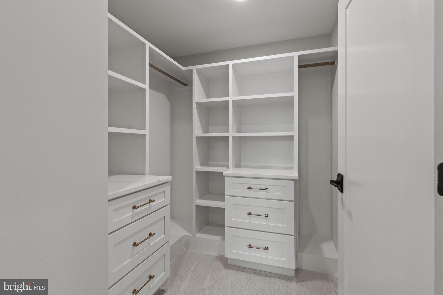 6511 IVY HILL DR, MCLEAN, Virginia 22101, 7 Bedrooms Bedrooms, 14 Rooms Rooms,6 BathroomsBathrooms,Residential,For sale,6511 IVY HILL DR,VAFX2284498 MLS # VAFX2284498 6511 IVY HILL DR, MCLEAN, Virginia 22101, 7 Bedrooms Bedrooms, 14 Rooms Rooms,6 BathroomsBathrooms,Residential,For sale,6511 IVY HILL DR,VAFX2284498 MLS # VAFX2284498