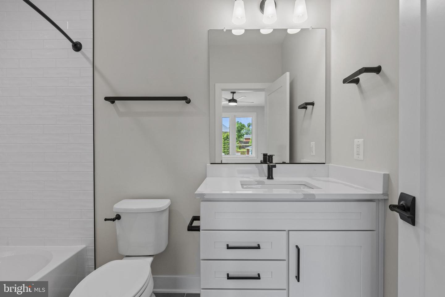 6511 IVY HILL DR, MCLEAN, Virginia 22101, 7 Bedrooms Bedrooms, 14 Rooms Rooms,6 BathroomsBathrooms,Residential,For sale,6511 IVY HILL DR,VAFX2284498 MLS # VAFX2284498 6511 IVY HILL DR, MCLEAN, Virginia 22101, 7 Bedrooms Bedrooms, 14 Rooms Rooms,6 BathroomsBathrooms,Residential,For sale,6511 IVY HILL DR,VAFX2284498 MLS # VAFX2284498