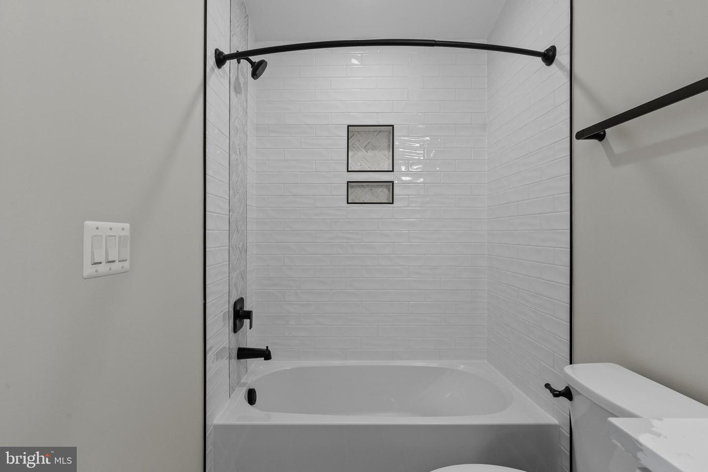 6511 IVY HILL DR, MCLEAN, Virginia 22101, 7 Bedrooms Bedrooms, 14 Rooms Rooms,6 BathroomsBathrooms,Residential,For sale,6511 IVY HILL DR,VAFX2284498 MLS # VAFX2284498 6511 IVY HILL DR, MCLEAN, Virginia 22101, 7 Bedrooms Bedrooms, 14 Rooms Rooms,6 BathroomsBathrooms,Residential,For sale,6511 IVY HILL DR,VAFX2284498 MLS # VAFX2284498