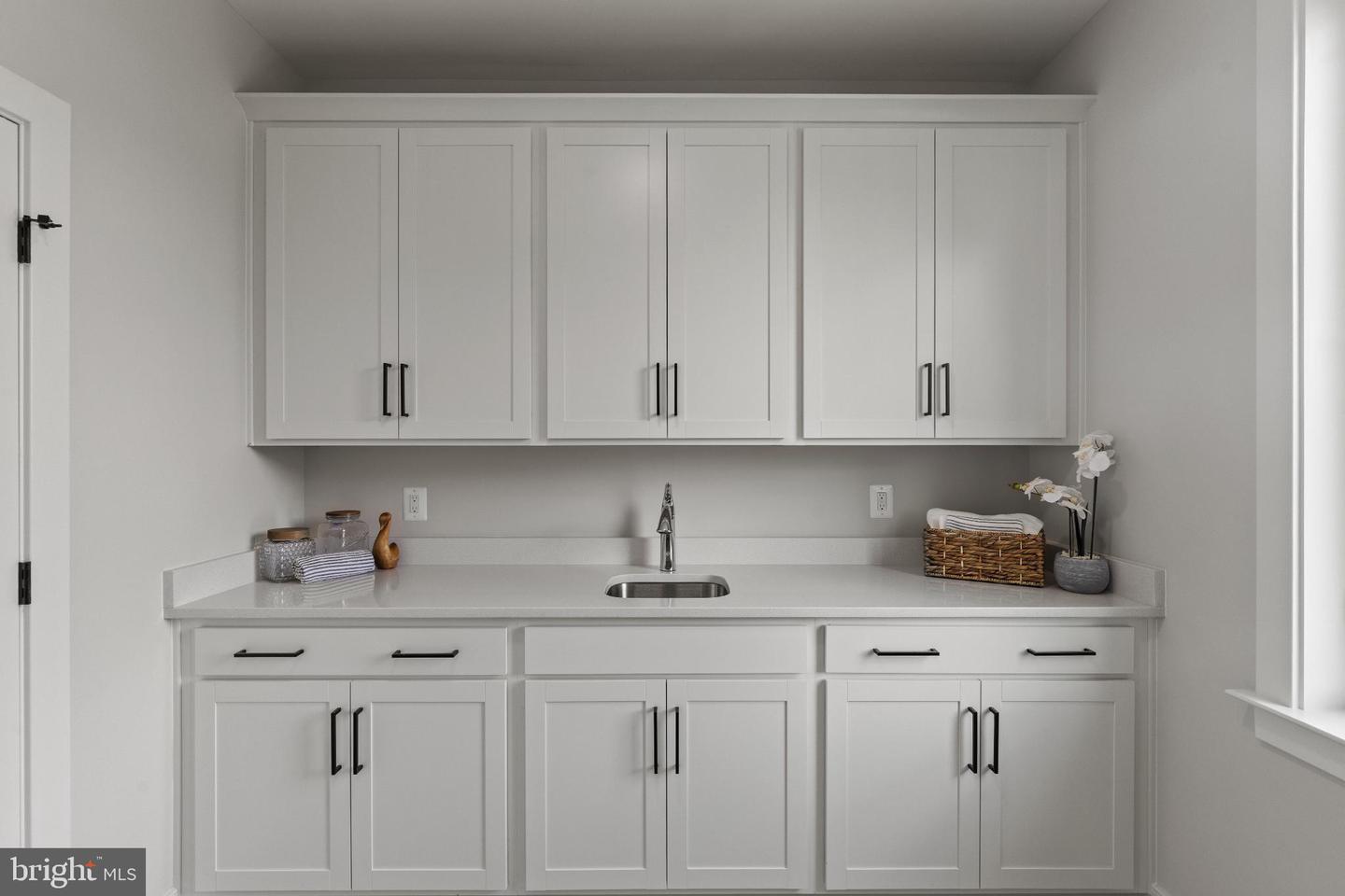 6511 IVY HILL DR, MCLEAN, Virginia 22101, 7 Bedrooms Bedrooms, 14 Rooms Rooms,6 BathroomsBathrooms,Residential,For sale,6511 IVY HILL DR,VAFX2284498 MLS # VAFX2284498 6511 IVY HILL DR, MCLEAN, Virginia 22101, 7 Bedrooms Bedrooms, 14 Rooms Rooms,6 BathroomsBathrooms,Residential,For sale,6511 IVY HILL DR,VAFX2284498 MLS # VAFX2284498