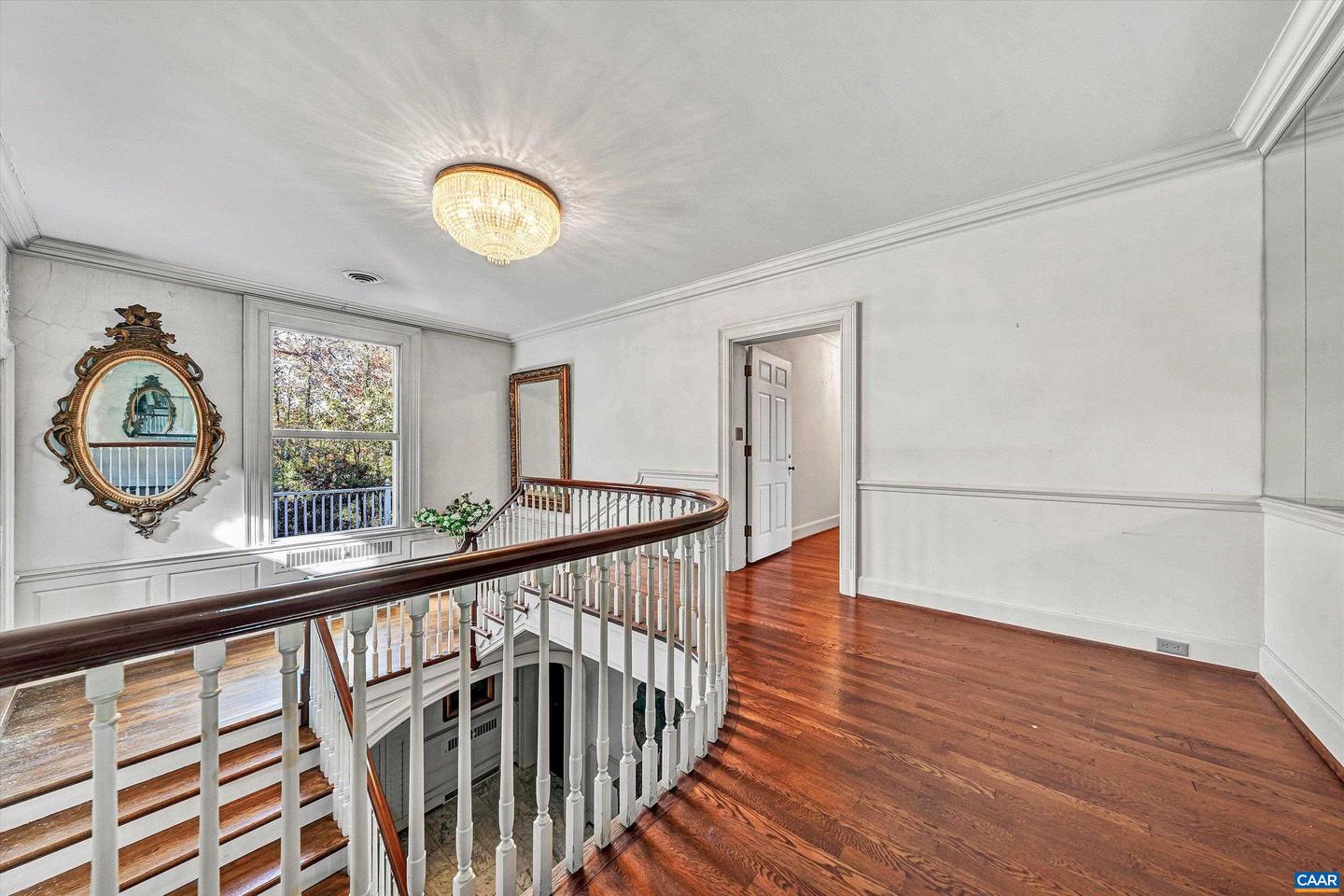 934 COMMANDER DR, ROANOKE, Virginia 24019, 6 Bedrooms Bedrooms, ,7 BathroomsBathrooms,Residential,For sale,934 COMMANDER DR,672230 MLS # 672230