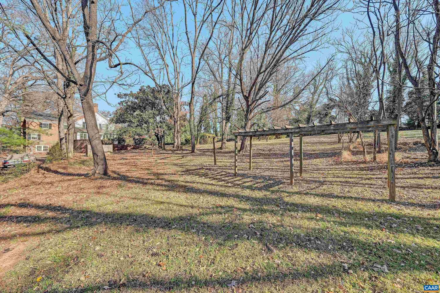 934 COMMANDER DR, ROANOKE, Virginia 24019, 6 Bedrooms Bedrooms, ,7 BathroomsBathrooms,Residential,For sale,934 COMMANDER DR,672230 MLS # 672230