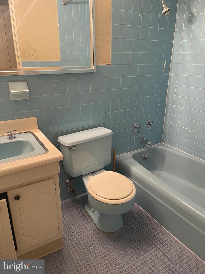 1425 4TH ST SW #A502, WASHINGTON, District Of Columbia 20024, ,1 BathroomBathrooms,Residential,For sale,1425 4TH ST SW #A502,DCDC2240102 MLS # DCDC2240102 1425 4TH ST SW #A502, WASHINGTON, District Of Columbia 20024, ,1 BathroomBathrooms,Residential,For sale,1425 4TH ST SW #A502,DCDC2240102 MLS # DCDC2240102