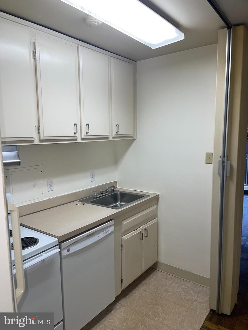 1425 4TH ST SW #A502, WASHINGTON, District Of Columbia 20024, ,1 BathroomBathrooms,Residential,For sale,1425 4TH ST SW #A502,DCDC2240102 MLS # DCDC2240102 1425 4TH ST SW #A502, WASHINGTON, District Of Columbia 20024, ,1 BathroomBathrooms,Residential,For sale,1425 4TH ST SW #A502,DCDC2240102 MLS # DCDC2240102