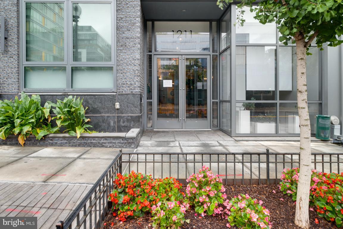 1211 VAN ST SE #806, WASHINGTON, District Of Columbia 20003, 2 Bedrooms Bedrooms, ,2 BathroomsBathrooms,Residential,For sale,1211 VAN ST SE #806,DCDC2240108 MLS # DCDC2240108