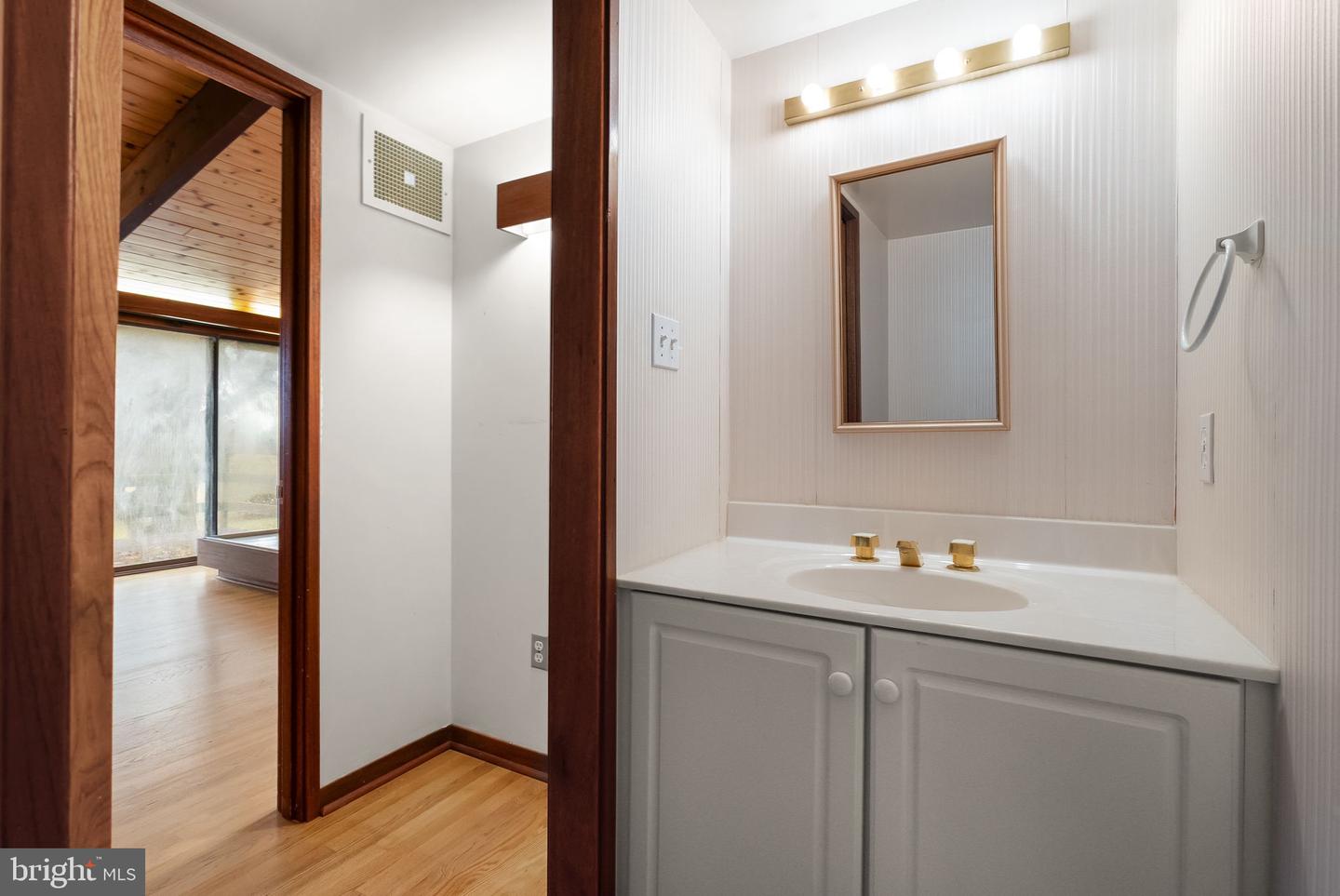 7099 GLEN CURTISS LN, WARRENTON, Virginia 20187, 4 Bedrooms Bedrooms, ,3 BathroomsBathrooms,Residential,For sale,7099 GLEN CURTISS LN,VAFQ2020058 MLS # VAFQ2020058 7099 GLEN CURTISS LN, WARRENTON, Virginia 20187, 4 Bedrooms Bedrooms, ,3 BathroomsBathrooms,Residential,For sale,7099 GLEN CURTISS LN,VAFQ2020058 MLS # VAFQ2020058