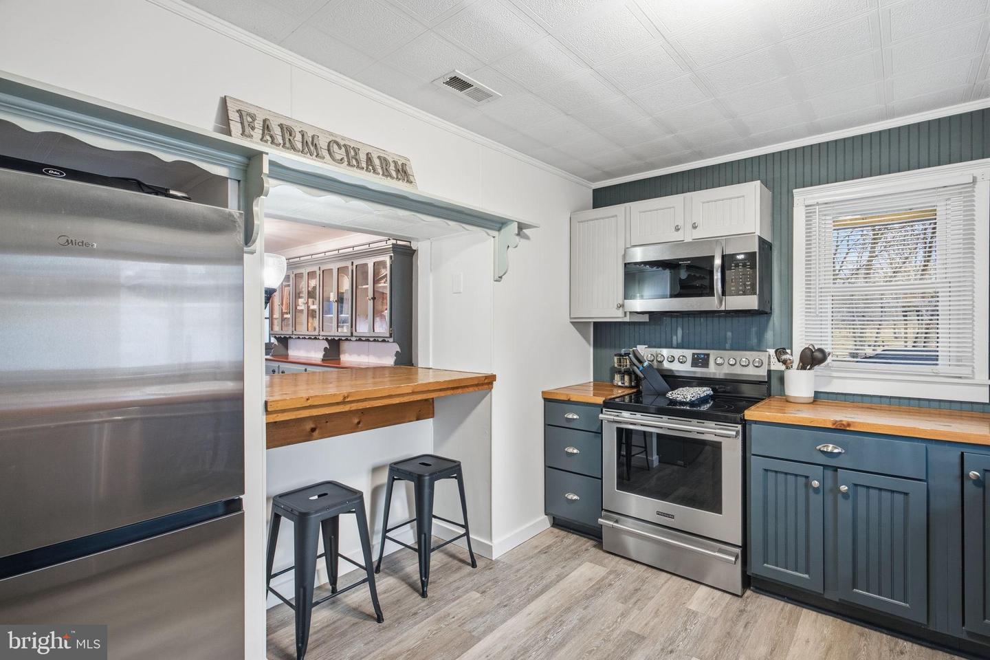 3635 RIVERBEND DR, ELKTON, Virginia 22827, 5 Bedrooms Bedrooms, 8 Rooms Rooms,3 BathroomsBathrooms,Residential,For sale,3635 RIVERBEND DR,VARO2002786 MLS # VARO2002786 3635 RIVERBEND DR, ELKTON, Virginia 22827, 5 Bedrooms Bedrooms, 8 Rooms Rooms,3 BathroomsBathrooms,Residential,For sale,3635 RIVERBEND DR,VARO2002786 MLS # VARO2002786