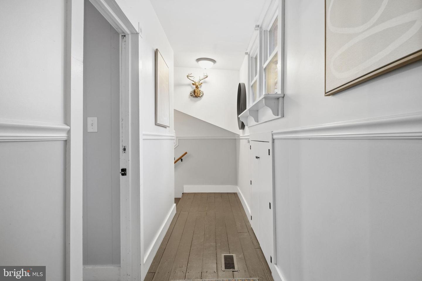 3635 RIVERBEND DR, ELKTON, Virginia 22827, 5 Bedrooms Bedrooms, 8 Rooms Rooms,3 BathroomsBathrooms,Residential,For sale,3635 RIVERBEND DR,VARO2002786 MLS # VARO2002786