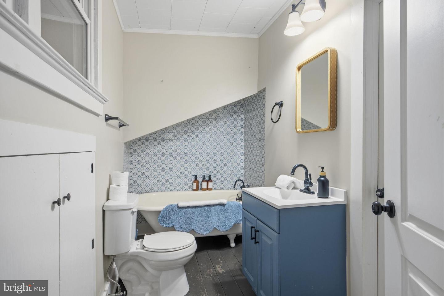 3635 RIVERBEND DR, ELKTON, Virginia 22827, 5 Bedrooms Bedrooms, 8 Rooms Rooms,3 BathroomsBathrooms,Residential,For sale,3635 RIVERBEND DR,VARO2002786 MLS # VARO2002786