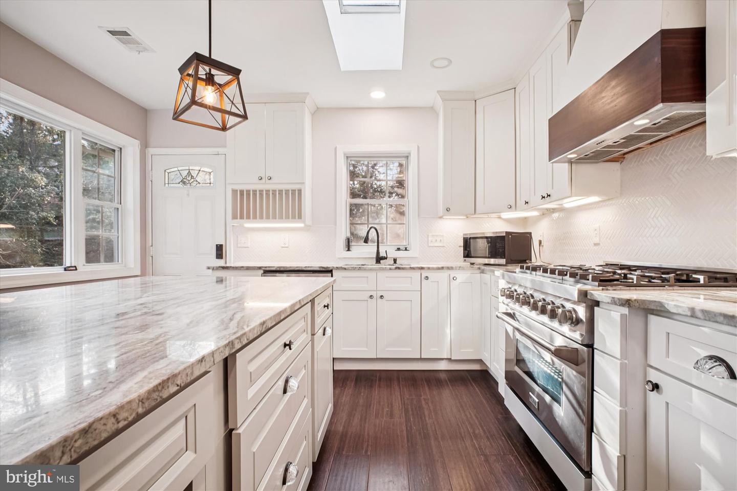 8112 ACCOTINK DR, ANNANDALE, Virginia 22003, 3 Bedrooms Bedrooms, ,2 BathroomsBathrooms,Residential,For sale,8112 ACCOTINK DR,VAFX2284528 MLS # VAFX2284528