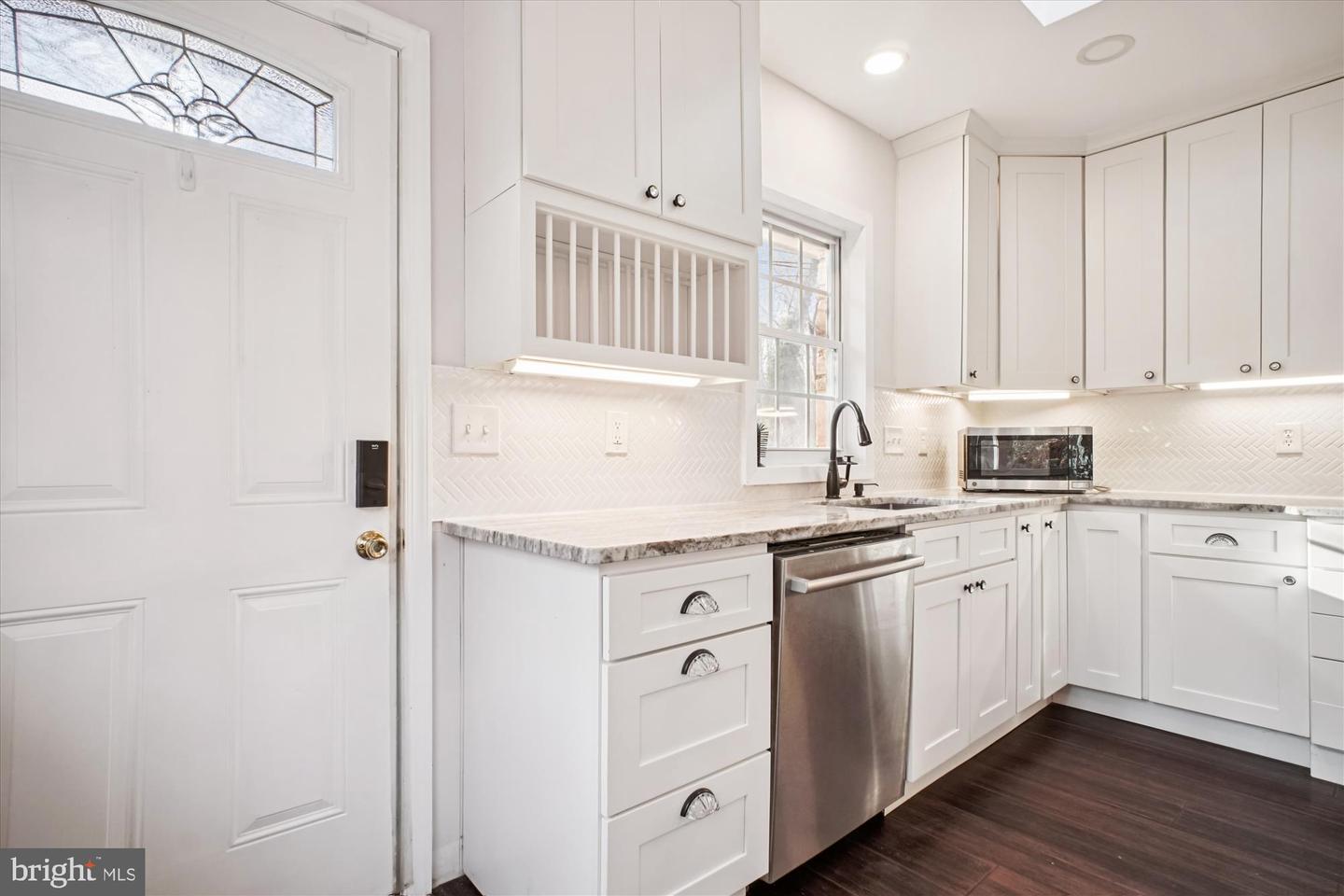 8112 ACCOTINK DR, ANNANDALE, Virginia 22003, 3 Bedrooms Bedrooms, ,2 BathroomsBathrooms,Residential,For sale,8112 ACCOTINK DR,VAFX2284528 MLS # VAFX2284528