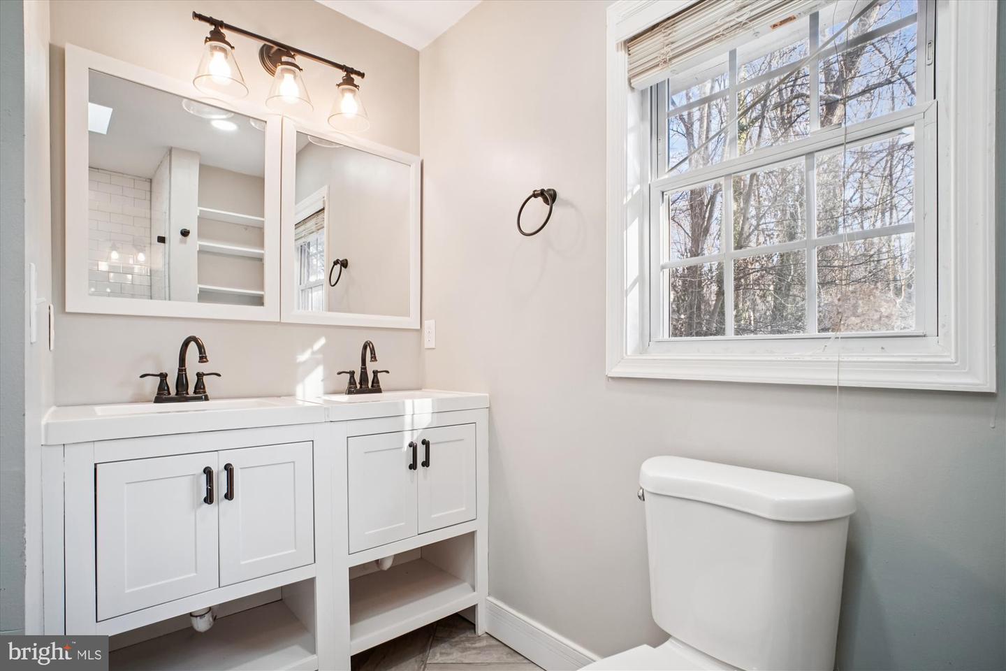 8112 ACCOTINK DR, ANNANDALE, Virginia 22003, 3 Bedrooms Bedrooms, ,2 BathroomsBathrooms,Residential,For sale,8112 ACCOTINK DR,VAFX2284528 MLS # VAFX2284528