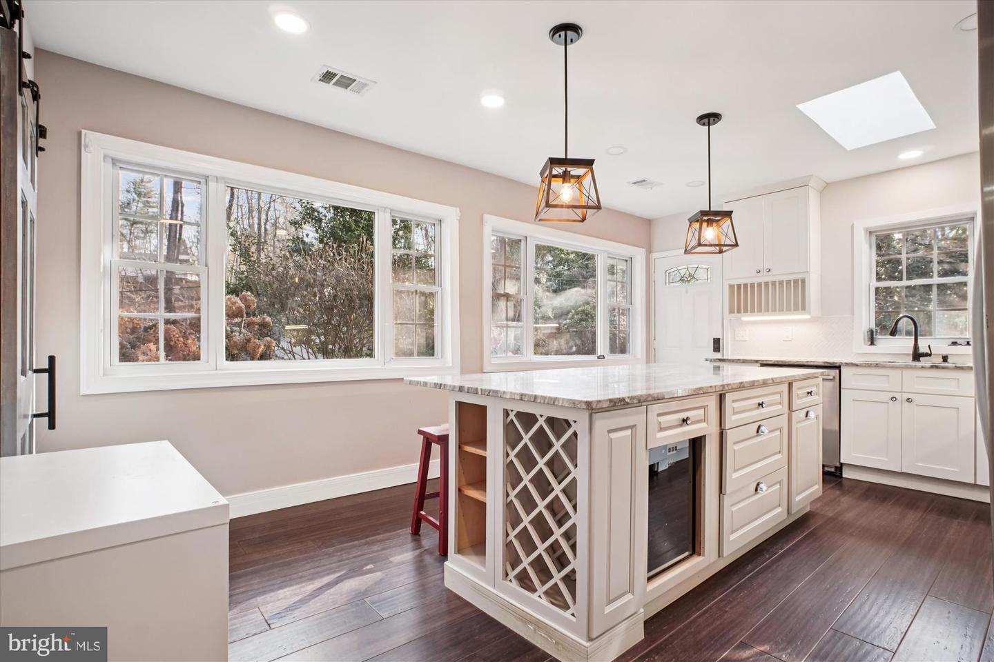 8112 ACCOTINK DR, ANNANDALE, Virginia 22003, 3 Bedrooms Bedrooms, ,2 BathroomsBathrooms,Residential,For sale,8112 ACCOTINK DR,VAFX2284528 MLS # VAFX2284528