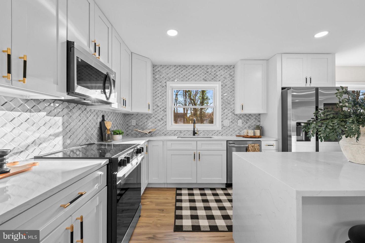 4405 LAUREL RD, ALEXANDRIA, Virginia 22309, 4 Bedrooms Bedrooms, ,3 BathroomsBathrooms,Residential,For sale,4405 LAUREL RD,VAFX2284544 MLS # VAFX2284544