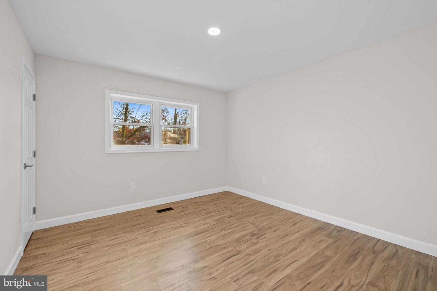 4405 LAUREL RD, ALEXANDRIA, Virginia 22309, 4 Bedrooms Bedrooms, ,3 BathroomsBathrooms,Residential,For sale,4405 LAUREL RD,VAFX2284544 MLS # VAFX2284544