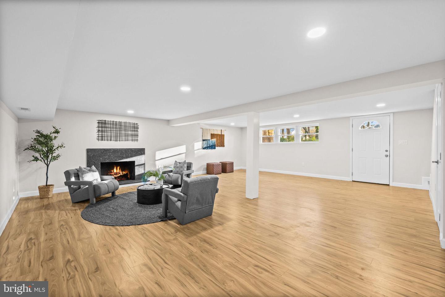 4405 LAUREL RD, ALEXANDRIA, Virginia 22309, 4 Bedrooms Bedrooms, ,3 BathroomsBathrooms,Residential,For sale,4405 LAUREL RD,VAFX2284544 MLS # VAFX2284544