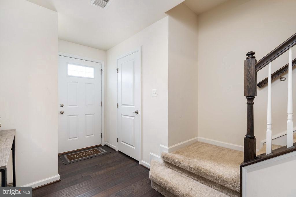 210 STREAMVIEW DR, FREDERICKSBURG, Virginia 22405, 3 Bedrooms Bedrooms, ,2 BathroomsBathrooms,Residential,For sale,210 STREAMVIEW DR,VAST2045066 MLS # VAST2045066