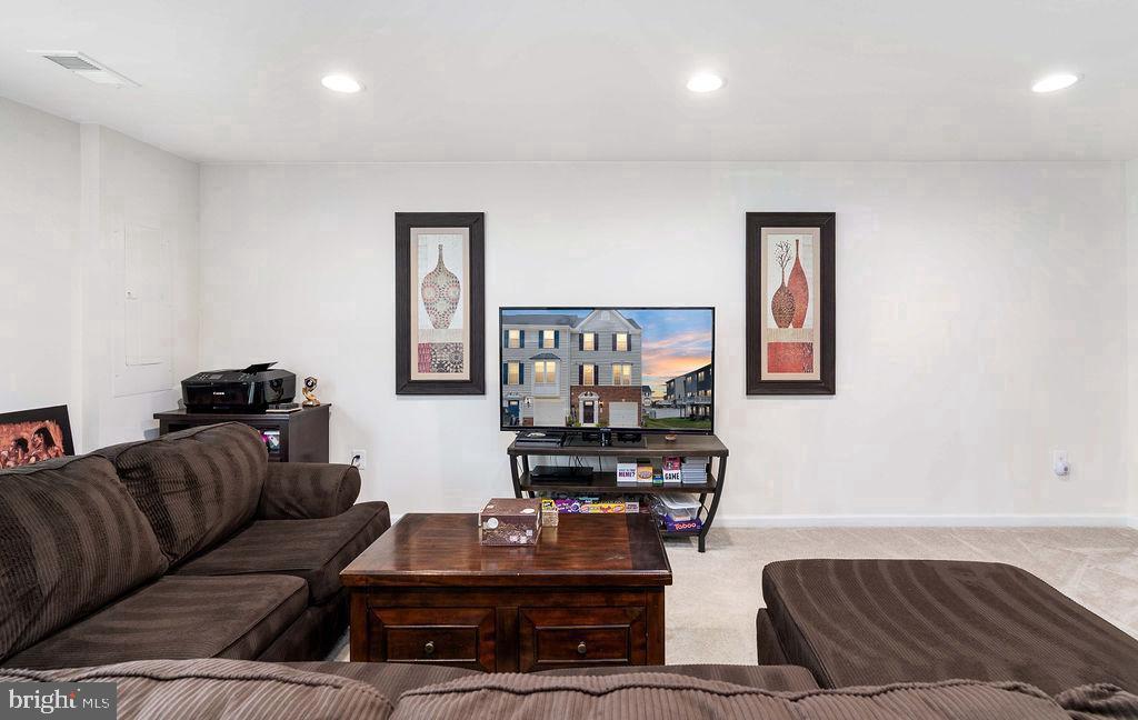 210 STREAMVIEW DR, FREDERICKSBURG, Virginia 22405, 3 Bedrooms Bedrooms, ,2 BathroomsBathrooms,Residential,For sale,210 STREAMVIEW DR,VAST2045066 MLS # VAST2045066