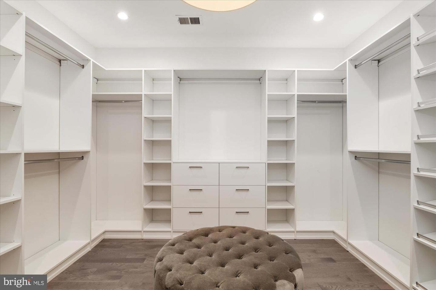 3709 BRANDYWINE ST NW, WASHINGTON, District Of Columbia 20016, 6 Bedrooms Bedrooms, ,6 BathroomsBathrooms,Residential,For sale,3709 BRANDYWINE ST NW,DCDC2170036 MLS # DCDC2170036 3709 BRANDYWINE ST NW, WASHINGTON, District Of Columbia 20016, 6 Bedrooms Bedrooms, ,6 BathroomsBathrooms,Residential,For sale,3709 BRANDYWINE ST NW,DCDC2170036 MLS # DCDC2170036