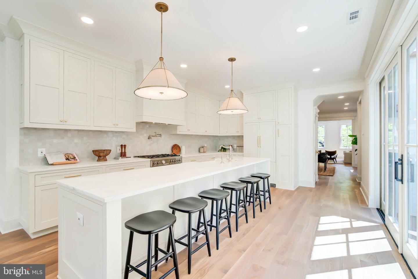 311 5TH ST SE, WASHINGTON, District Of Columbia 20003, 5 Bedrooms Bedrooms, ,3 BathroomsBathrooms,Residential,For sale,311 5TH ST SE,DCDC2206936 MLS # DCDC2206936