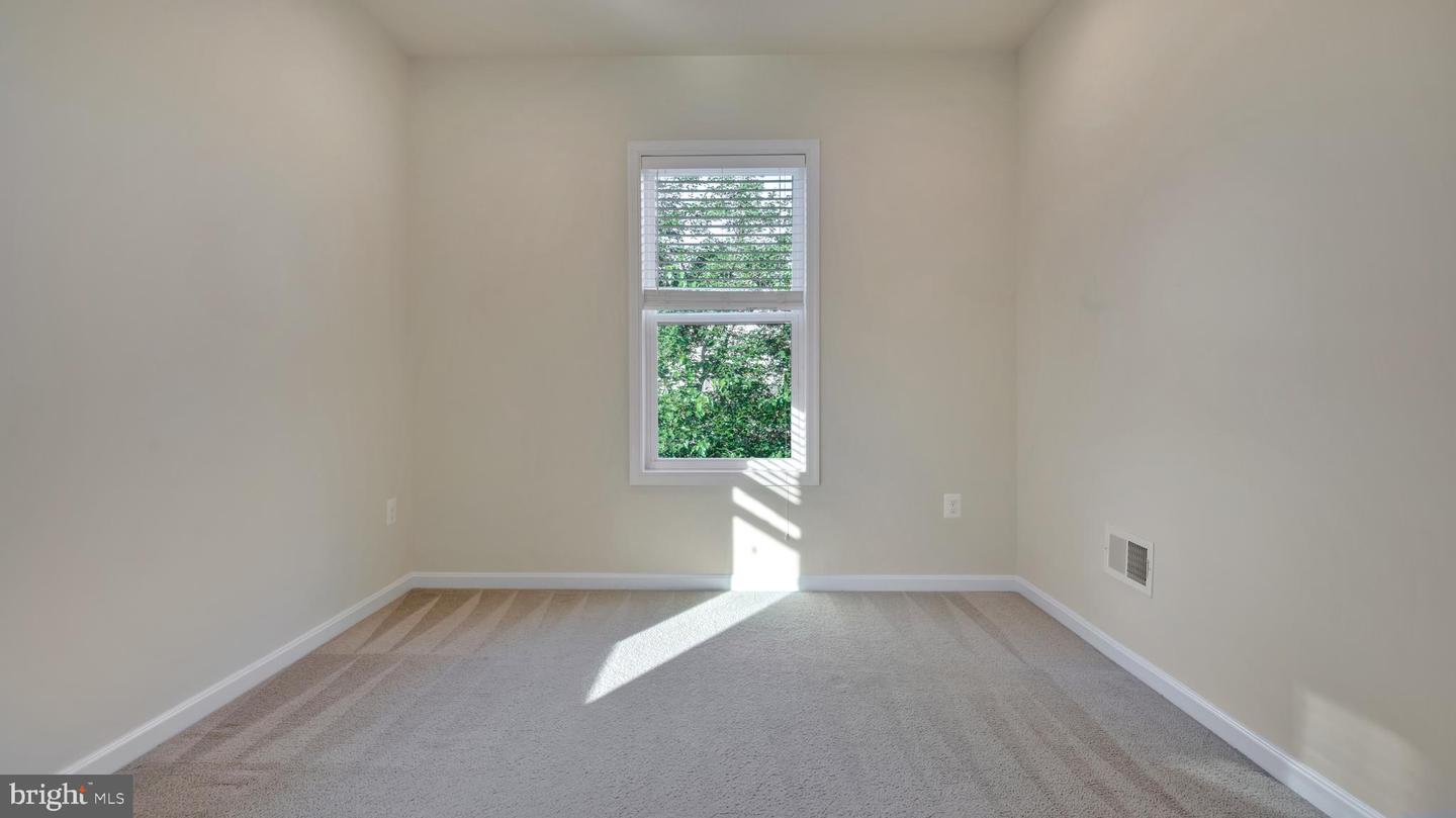 1337 MAPLE VIEW PL SE, WASHINGTON, District Of Columbia 20020, 3 Bedrooms Bedrooms, ,2 BathroomsBathrooms,Residential,For sale,1337 MAPLE VIEW PL SE,DCDC2210998 MLS # DCDC2210998