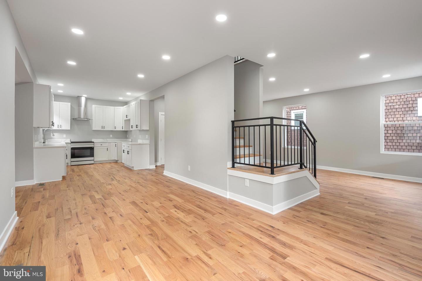 2316 MONROE ST NE, WASHINGTON, District Of Columbia 20018, 5 Bedrooms Bedrooms, 12 Rooms Rooms,4 BathroomsBathrooms,Residential,For sale,2316 MONROE ST NE,DCDC2215516 MLS # DCDC2215516