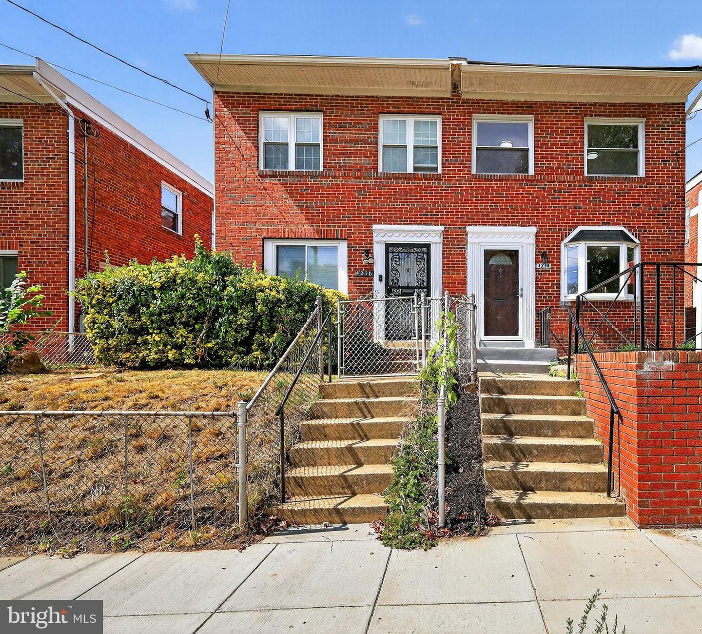 4238 SOUTHERN AVE SE, WASHINGTON, District Of Columbia 20019, 4 Bedrooms Bedrooms, ,2 BathroomsBathrooms,Residential,For sale,4238 SOUTHERN AVE SE,DCDC2217352 MLS # DCDC2217352