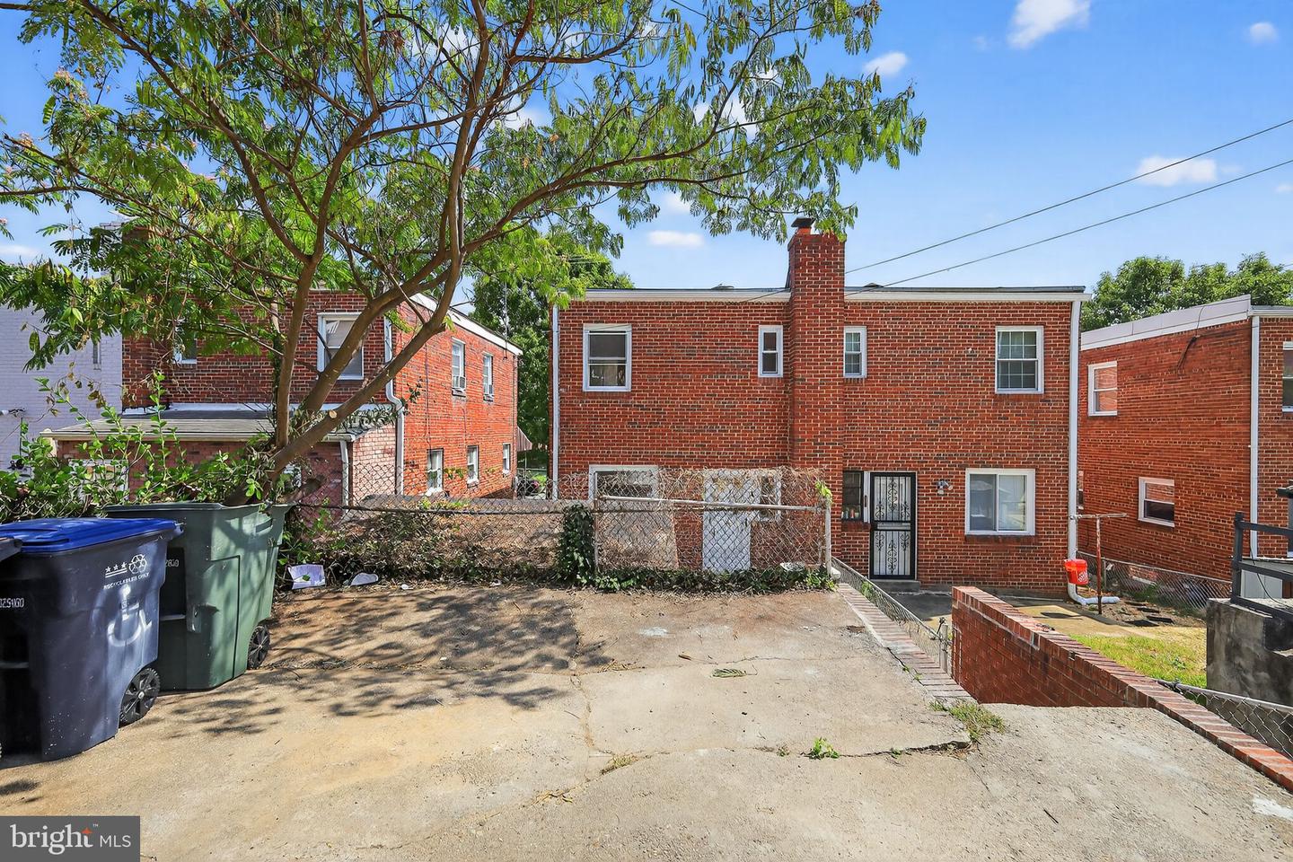 4238 SOUTHERN AVE SE, WASHINGTON, District Of Columbia 20019, 4 Bedrooms Bedrooms, ,2 BathroomsBathrooms,Residential,For sale,4238 SOUTHERN AVE SE,DCDC2217352 MLS # DCDC2217352