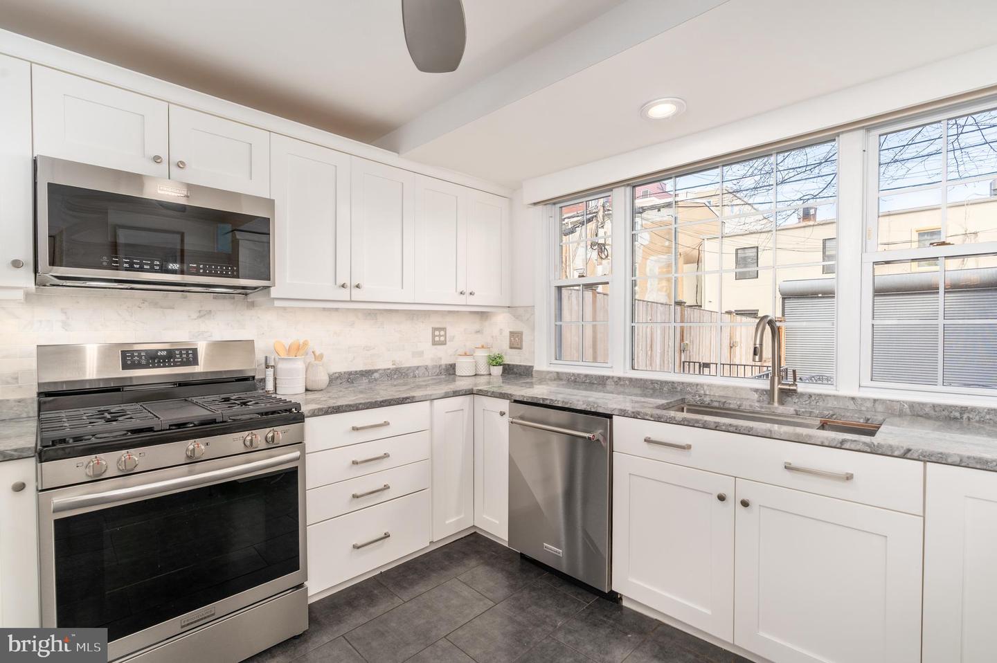 744 7TH ST SE, WASHINGTON, District Of Columbia 20003, 5 Bedrooms Bedrooms, 10 Rooms Rooms,4 BathroomsBathrooms,Residential,For sale,744 7TH ST SE,DCDC2226066 MLS # DCDC2226066