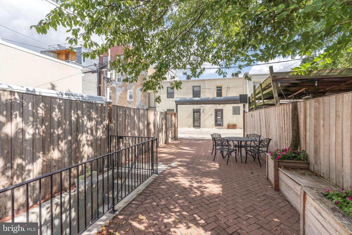 744 7TH ST SE, WASHINGTON, District Of Columbia 20003, 5 Bedrooms Bedrooms, 10 Rooms Rooms,4 BathroomsBathrooms,Residential,For sale,744 7TH ST SE,DCDC2226066 MLS # DCDC2226066