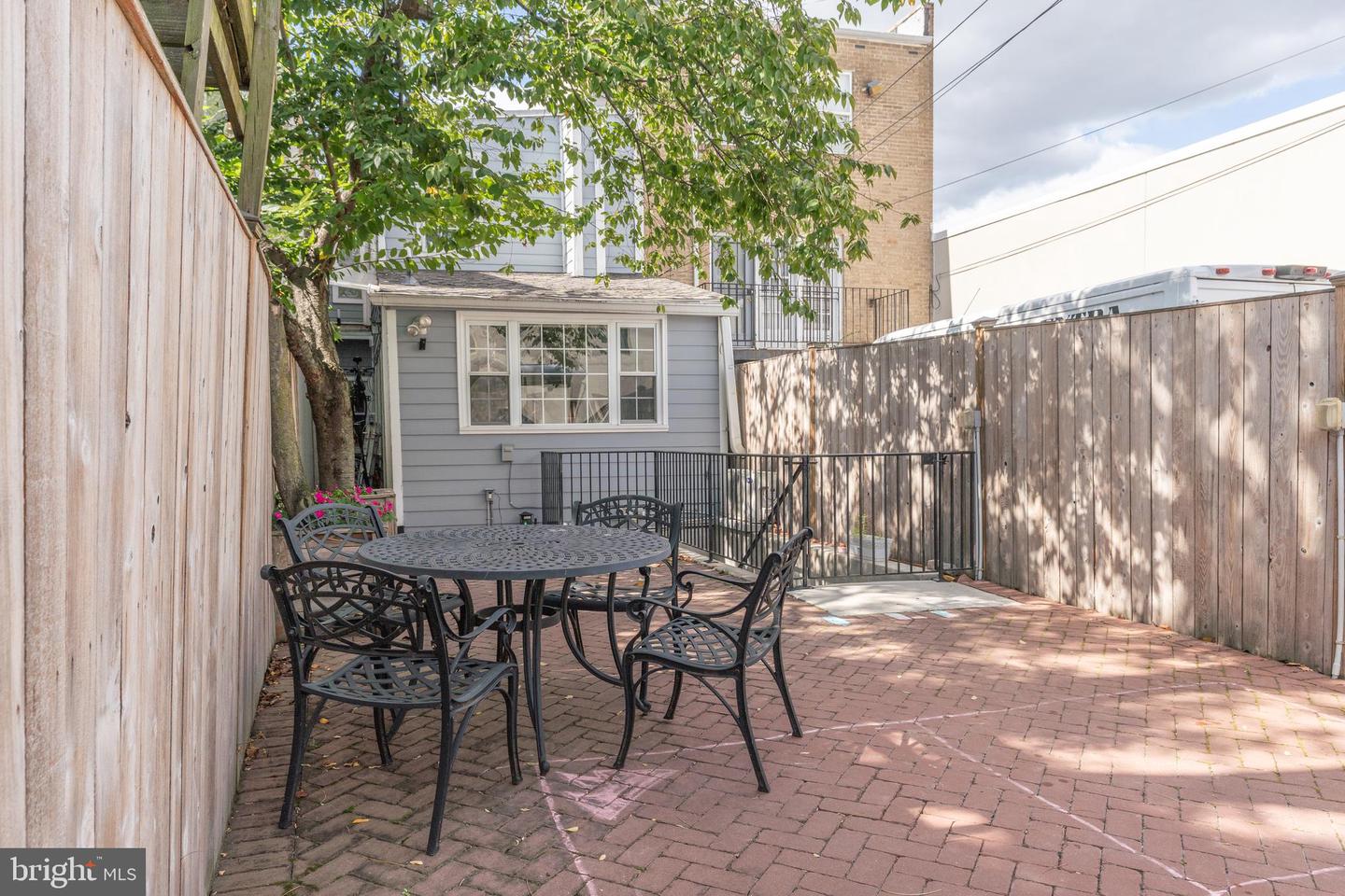 744 7TH ST SE, WASHINGTON, District Of Columbia 20003, 5 Bedrooms Bedrooms, 10 Rooms Rooms,4 BathroomsBathrooms,Residential,For sale,744 7TH ST SE,DCDC2226066 MLS # DCDC2226066