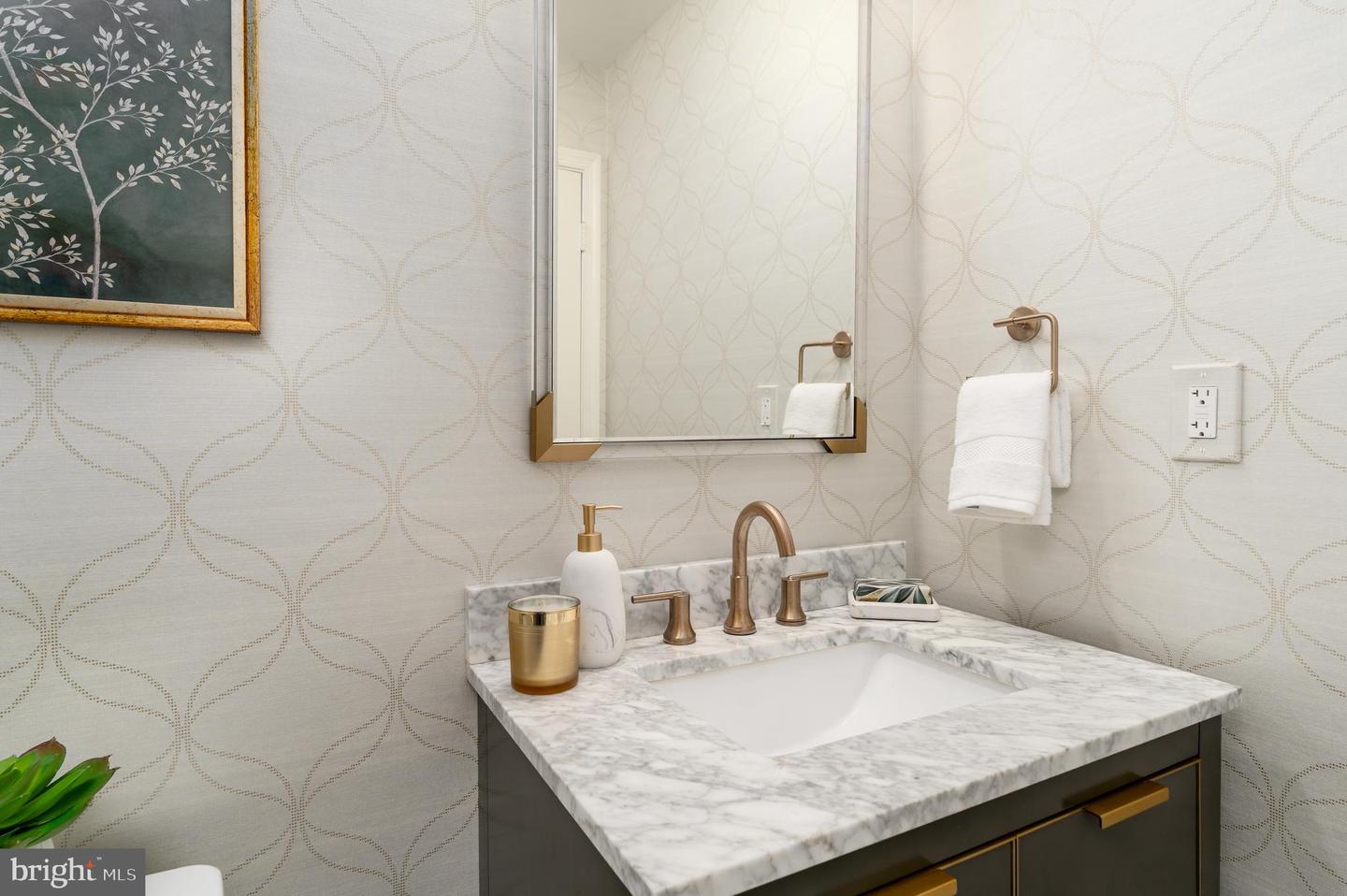 744 7TH ST SE, WASHINGTON, District Of Columbia 20003, 5 Bedrooms Bedrooms, 10 Rooms Rooms,4 BathroomsBathrooms,Residential,For sale,744 7TH ST SE,DCDC2226066 MLS # DCDC2226066