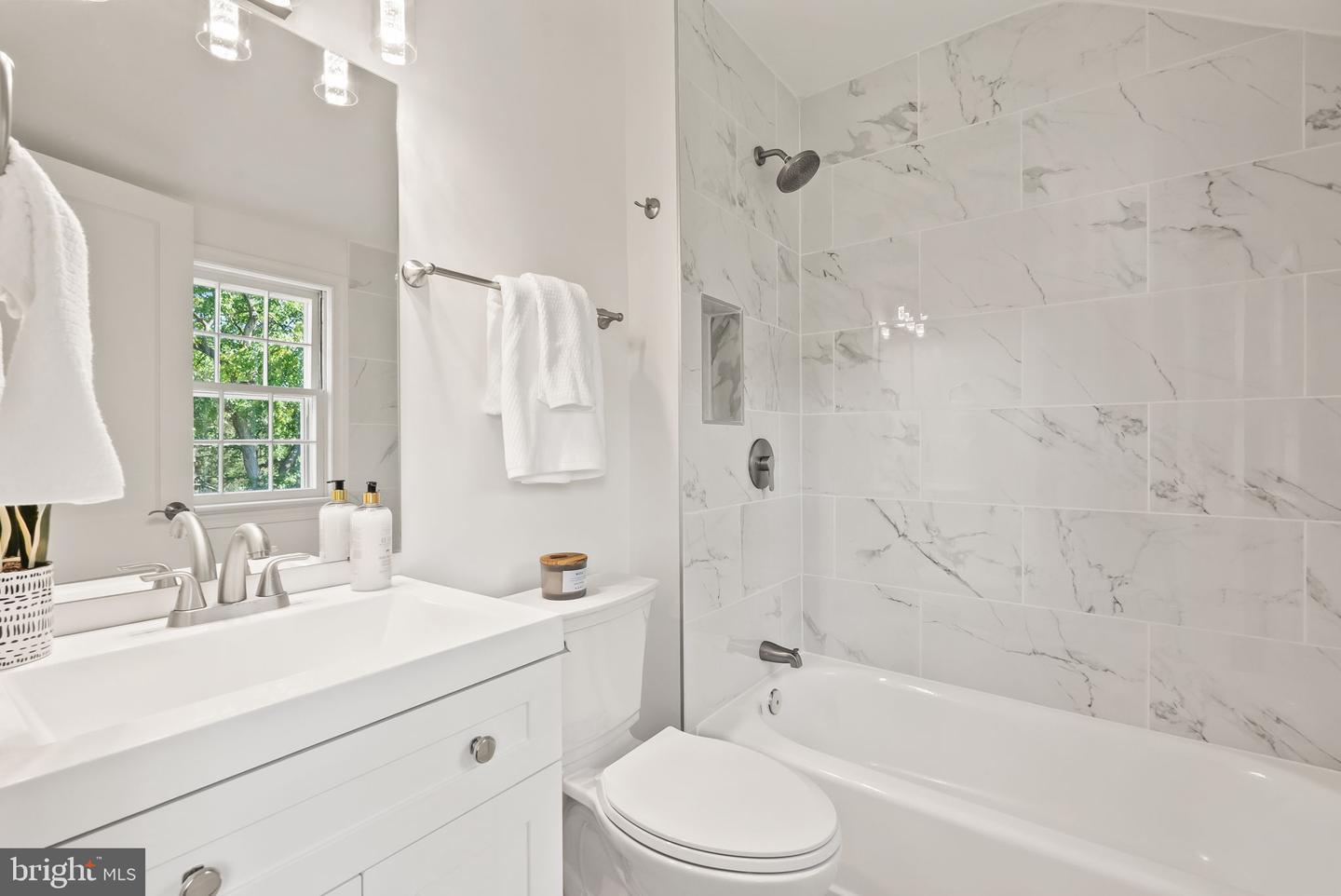 620 MELROSE ST, ALEXANDRIA, Virginia 22302, 4 Bedrooms Bedrooms, ,3 BathroomsBathrooms,Residential,For sale,620 MELROSE ST,VAAX2050746 MLS # VAAX2050746