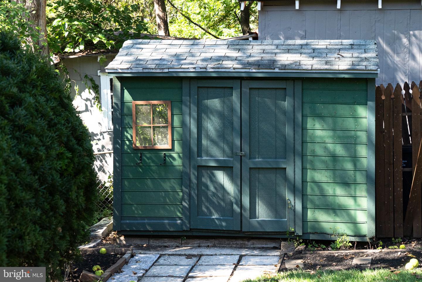 620 MELROSE ST, ALEXANDRIA, Virginia 22302, 4 Bedrooms Bedrooms, ,3 BathroomsBathrooms,Residential,For sale,620 MELROSE ST,VAAX2050746 MLS # VAAX2050746