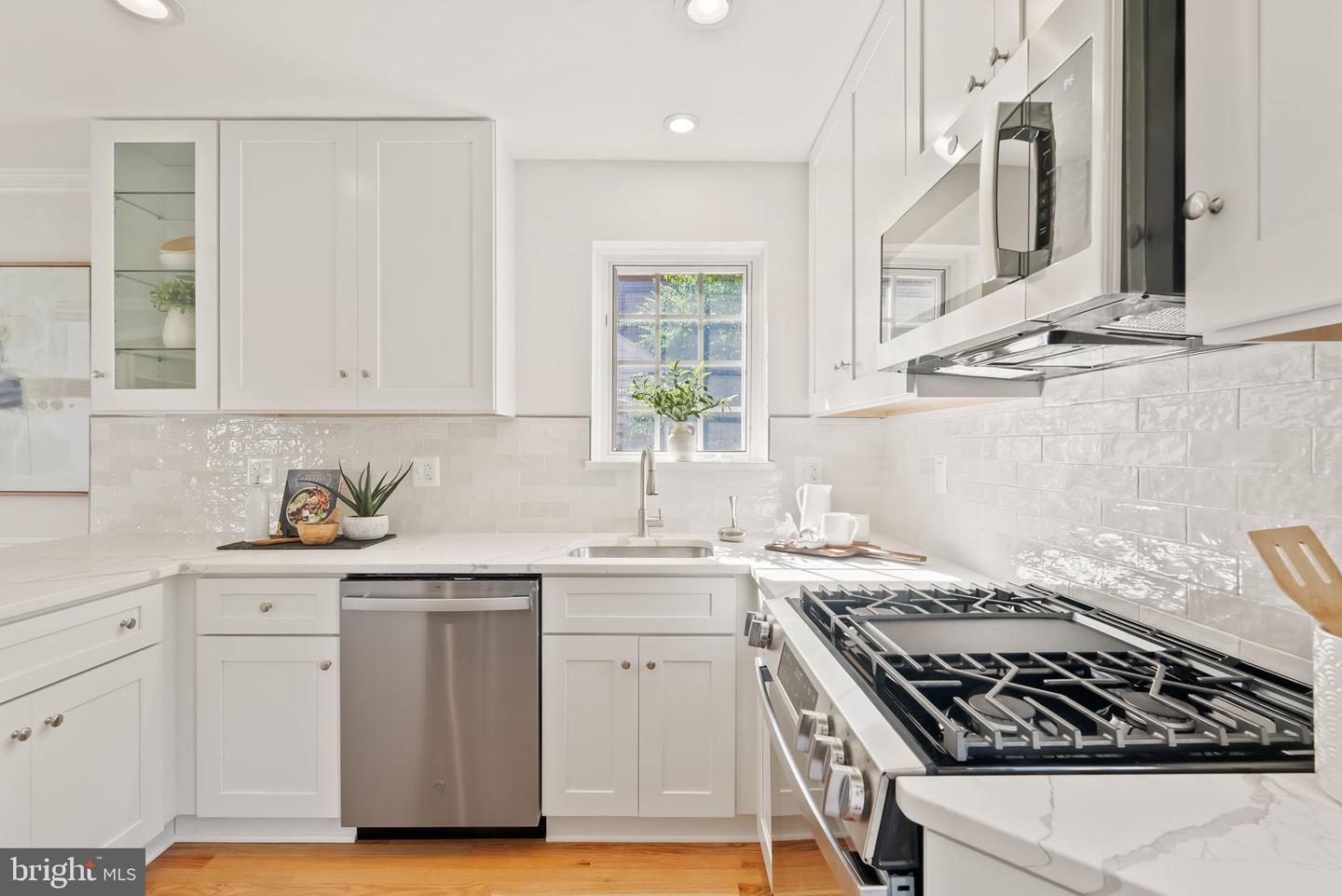 620 MELROSE ST, ALEXANDRIA, Virginia 22302, 4 Bedrooms Bedrooms, ,3 BathroomsBathrooms,Residential,For sale,620 MELROSE ST,VAAX2050746 MLS # VAAX2050746