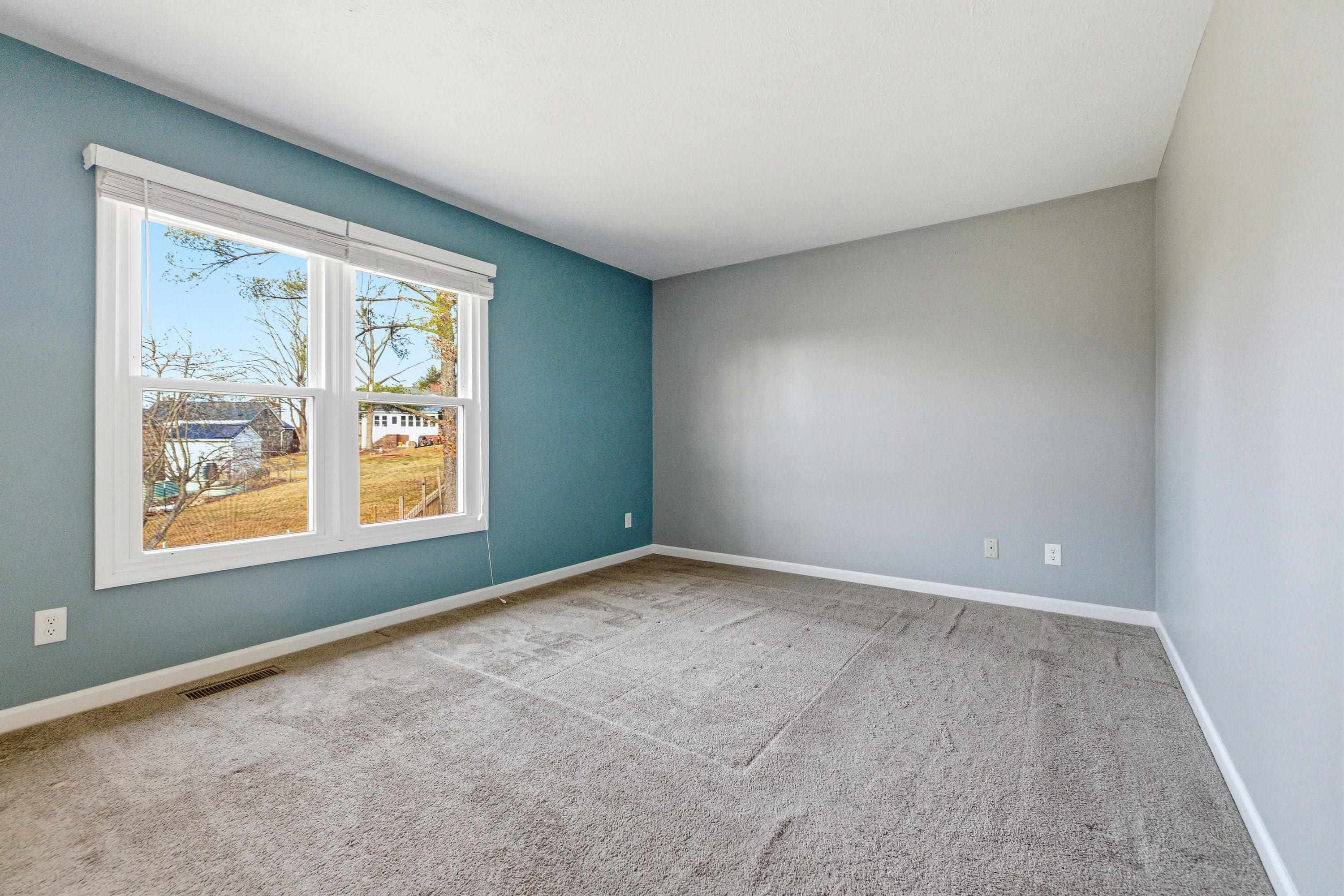 830 VINE ST, HARRISONBURG, Virginia 22802, 3 Bedrooms Bedrooms, ,1 BathroomBathrooms,Residential,830 VINE ST,672245 MLS # 672245