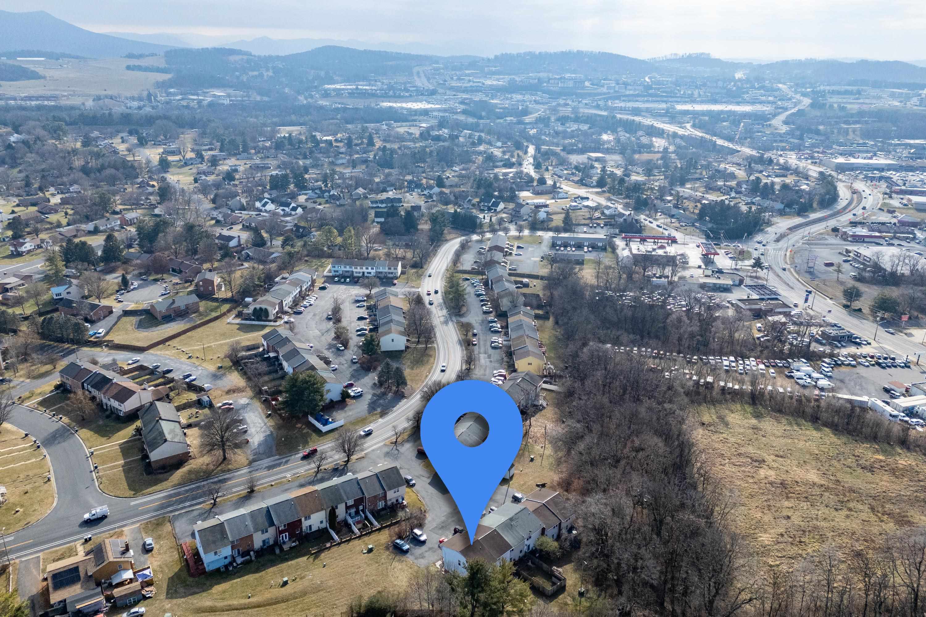 830 VINE ST, HARRISONBURG, Virginia 22802, 3 Bedrooms Bedrooms, ,1 BathroomBathrooms,Residential,830 VINE ST,672245 MLS # 672245