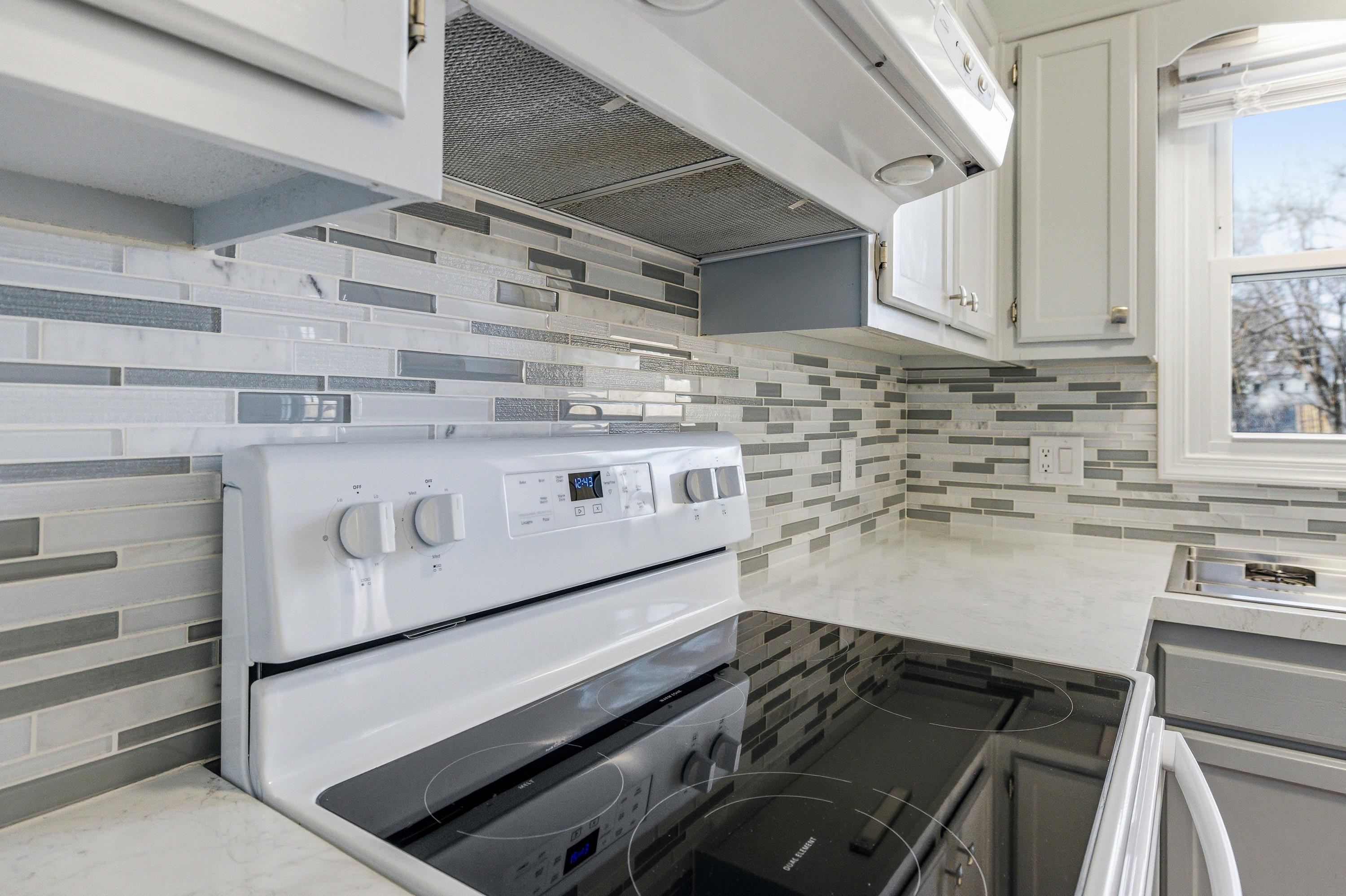 830 VINE ST, HARRISONBURG, Virginia 22802, 3 Bedrooms Bedrooms, ,1 BathroomBathrooms,Residential,830 VINE ST,672245 MLS # 672245