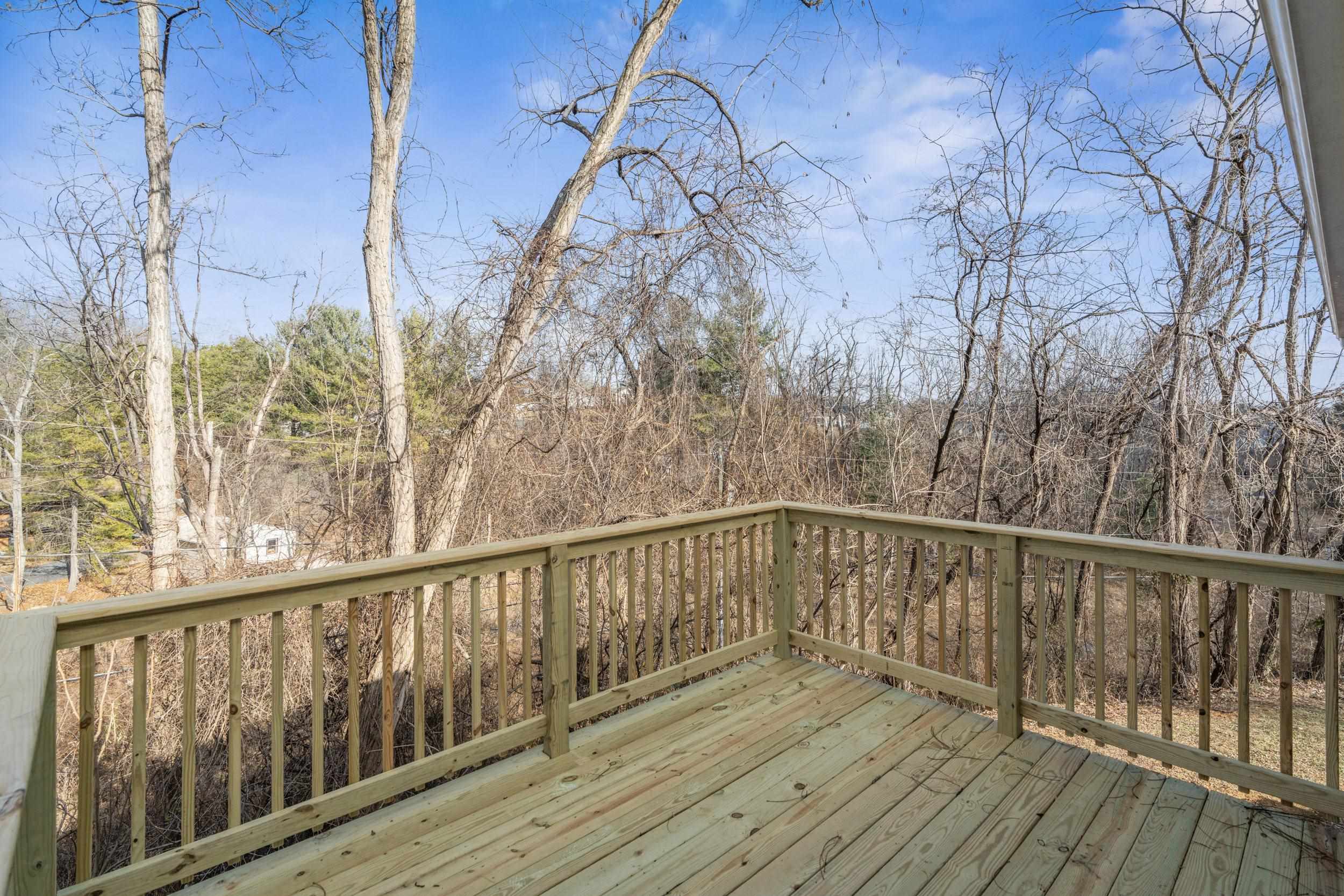 328 MONUMENT DR, STAUNTON, Virginia 24401, 3 Bedrooms Bedrooms, ,2 BathroomsBathrooms,Residential,328 MONUMENT DR,672251 MLS # 672251