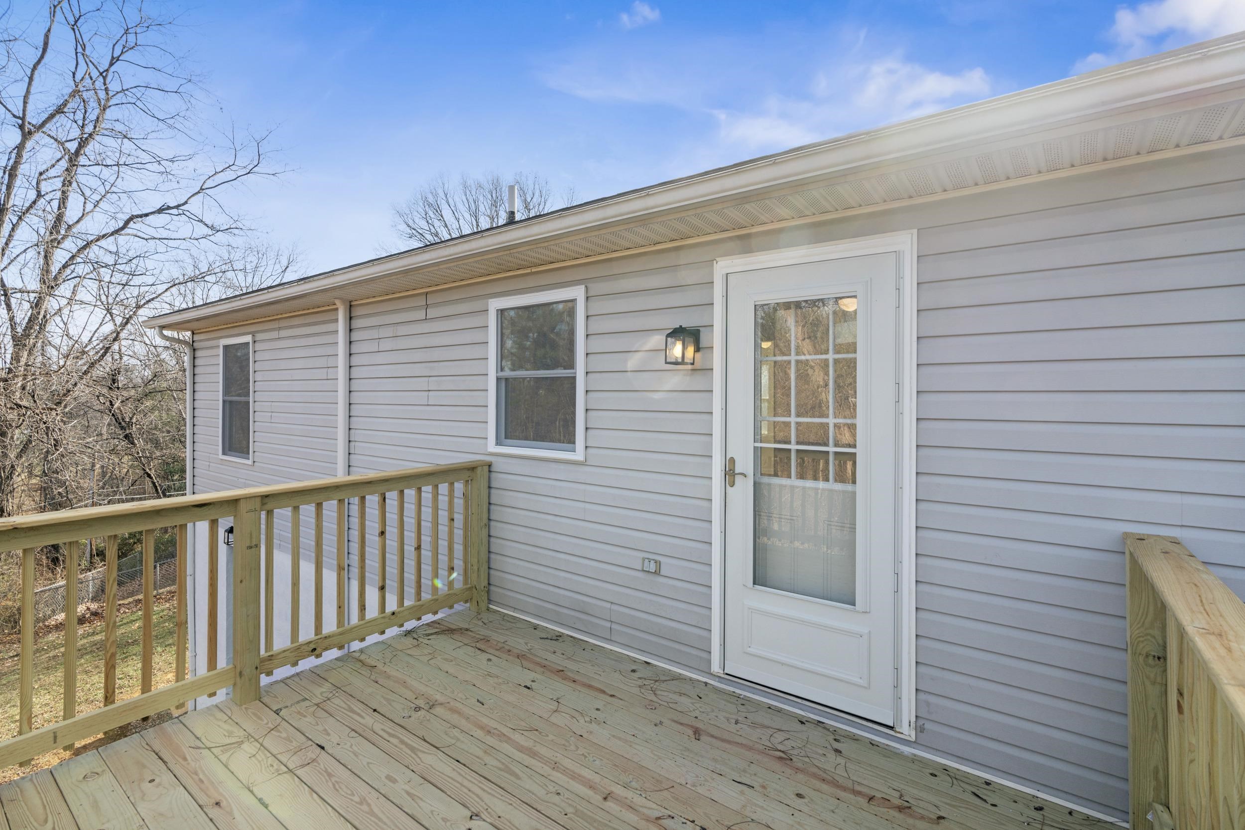 328 MONUMENT DR, STAUNTON, Virginia 24401, 3 Bedrooms Bedrooms, ,2 BathroomsBathrooms,Residential,328 MONUMENT DR,672251 MLS # 672251