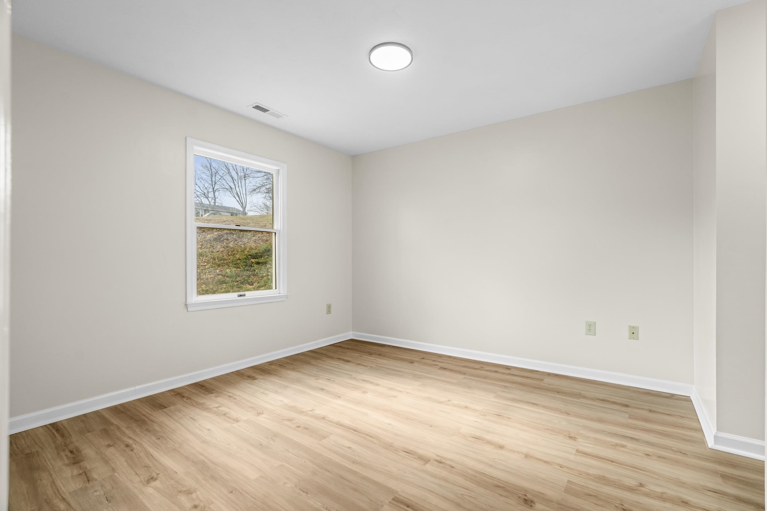 328 MONUMENT DR, STAUNTON, Virginia 24401, 3 Bedrooms Bedrooms, ,2 BathroomsBathrooms,Residential,328 MONUMENT DR,672251 MLS # 672251