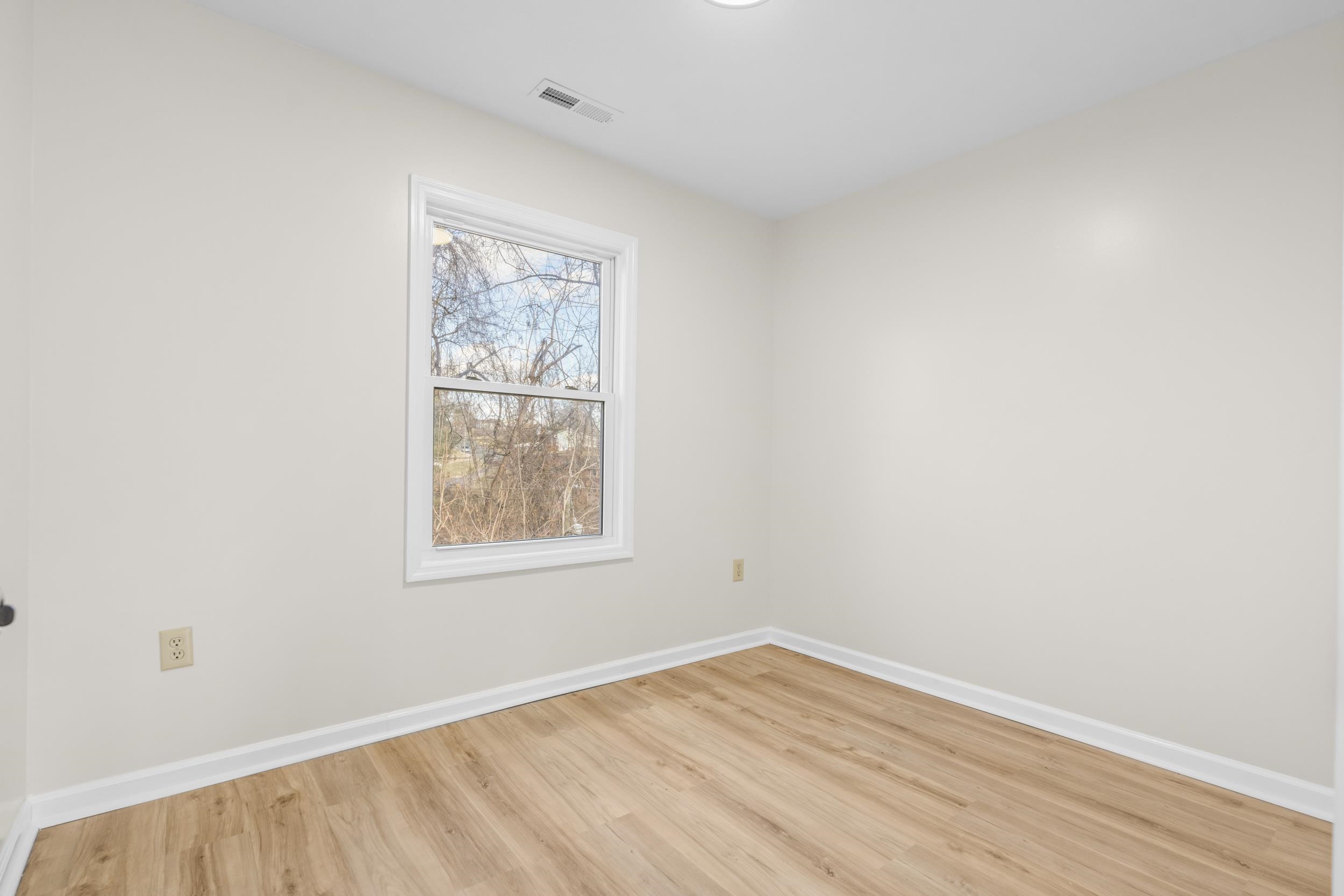 328 MONUMENT DR, STAUNTON, Virginia 24401, 3 Bedrooms Bedrooms, ,2 BathroomsBathrooms,Residential,328 MONUMENT DR,672251 MLS # 672251