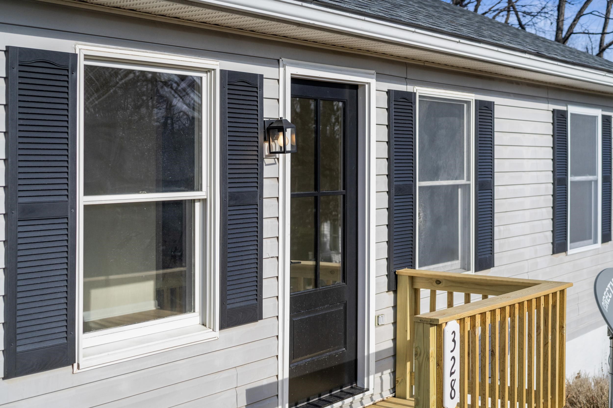 328 MONUMENT DR, STAUNTON, Virginia 24401, 3 Bedrooms Bedrooms, ,2 BathroomsBathrooms,Residential,328 MONUMENT DR,672251 MLS # 672251